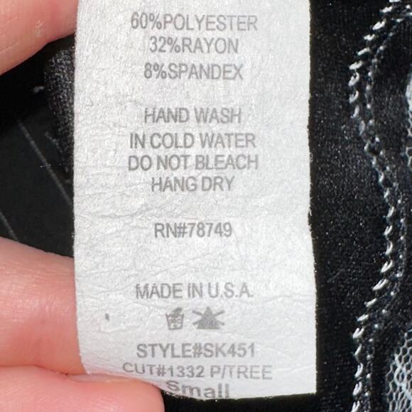 SOLD 💕Vintage Y2K Brat Wet Seal Pinstripe Lace Micro Mini Skirt Size Small - Picture 3 of 8